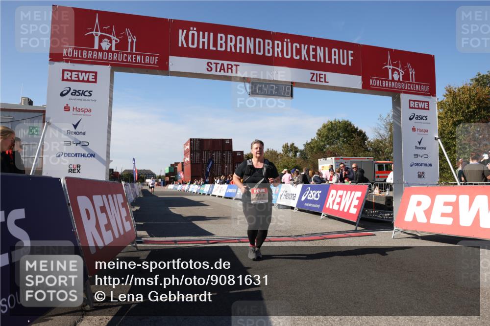 03.10.2025 - Köhlbrandbrückenlauf Lena Gebhardt http://msf.ph/oto/9081631 03.10.2025 13:47:19 Ziel 5136, 5293, 5635, 5636, 6073 meine-sportfotos.de
