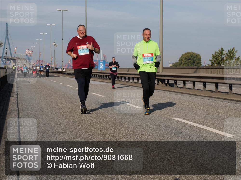 03.10.2025 - Köhlbrandbrückenlauf Fabian Wolf http://msf.ph/oto/9081668 03.10.2025 10:18:09 Position 3 3349, 2480 meine-sportfotos.de