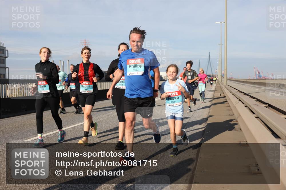 03.10.2025 - Köhlbrandbrückenlauf Lena Gebhardt http://msf.ph/oto/9081715 03.10.2025 10:04:20 Position 2 1732, 1440, 1895, 2862, 2861, 10 meine-sportfotos.de