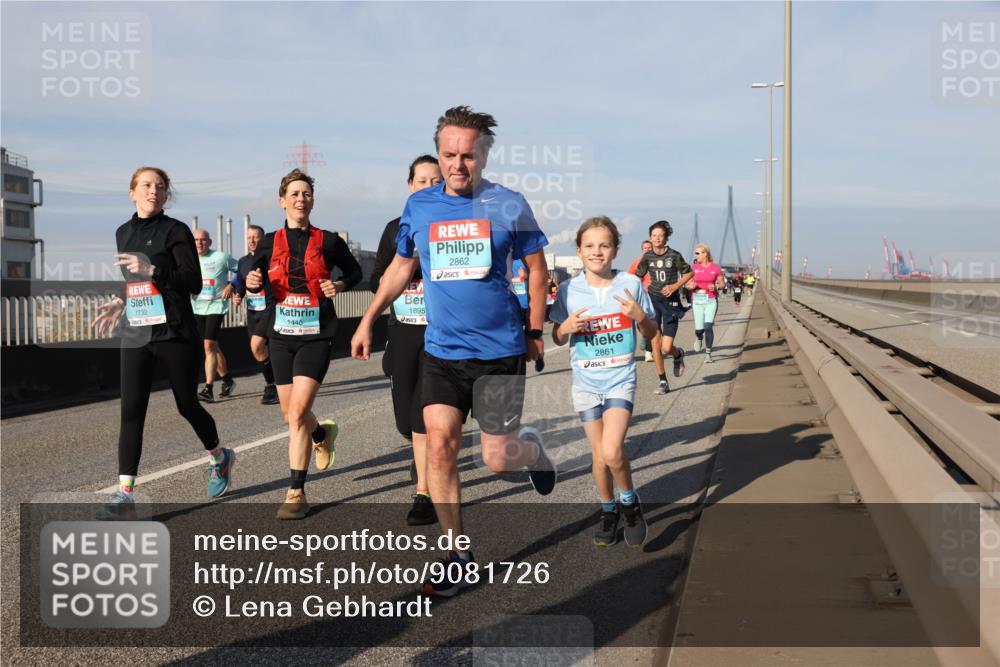 03.10.2025 - Köhlbrandbrückenlauf Lena Gebhardt http://msf.ph/oto/9081726 03.10.2025 10:04:20 Position 2 1732, 1440, 1895, 2862, 2861, 10 meine-sportfotos.de