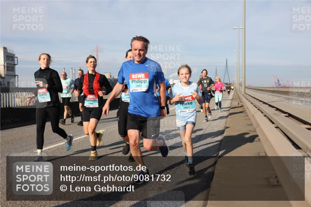 03.10.2025 - Köhlbrandbrückenlauf Lena Gebhardt http://msf.ph/oto/9081732 03.10.2025 10:04:20 Position 2 2862, 189, 1732, 1440, 2861, 10 meine-sportfotos.de