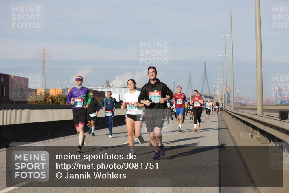 03.10.2025 - Köhlbrandbrückenlauf Jannik Wohlers http://msf.ph/oto/9081751 03.10.2025 09:54:46 Position 3 1401, 3672 meine-sportfotos.de