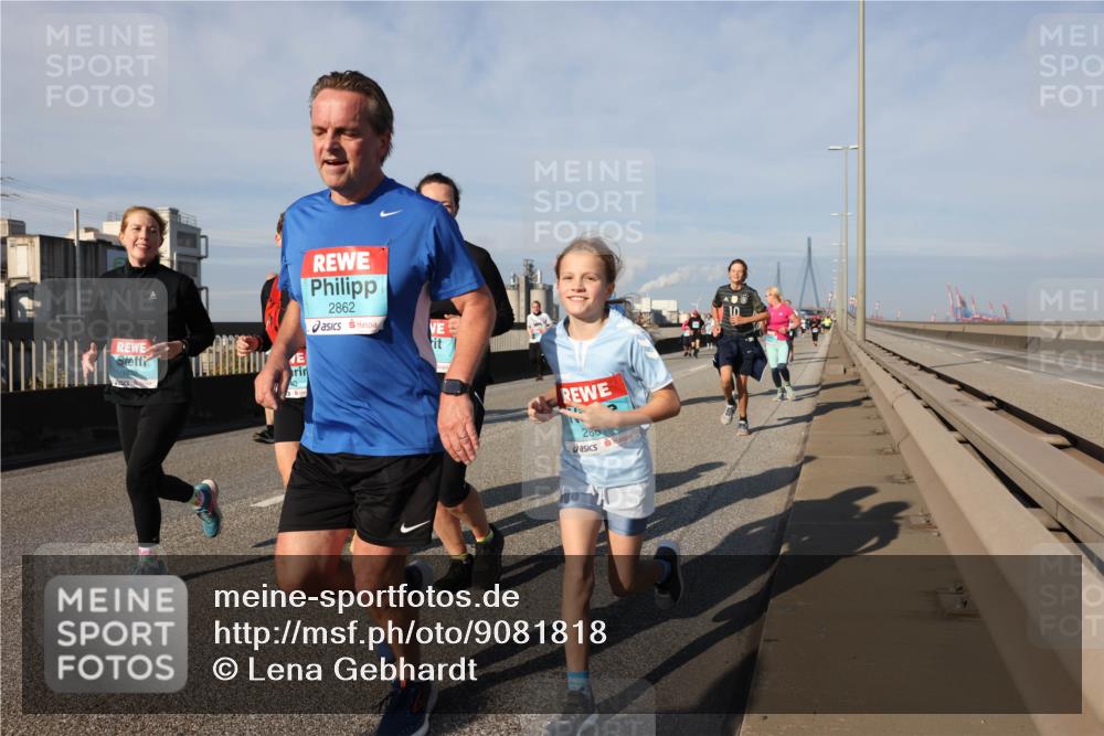 03.10.2025 - Köhlbrandbrückenlauf Lena Gebhardt http://msf.ph/oto/9081818 03.10.2025 10:04:21 Position 2 2862, 280 meine-sportfotos.de