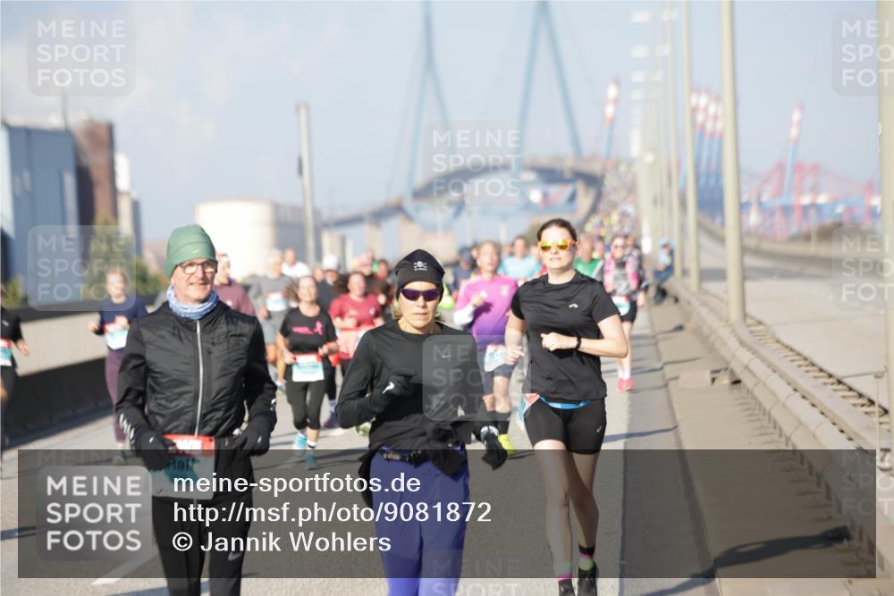 03.10.2025 - Köhlbrandbrückenlauf Jannik Wohlers http://msf.ph/oto/9081872 03.10.2025 10:04:56 Position 3 2583 meine-sportfotos.de