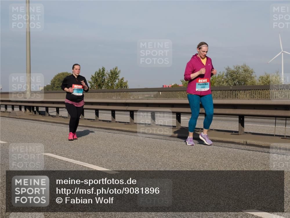 03.10.2025 - Köhlbrandbrückenlauf Fabian Wolf http://msf.ph/oto/9081896 03.10.2025 10:18:15 Position 3 2666, 3131 meine-sportfotos.de