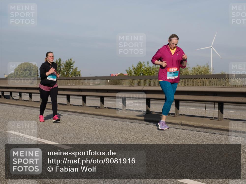 03.10.2025 - Köhlbrandbrückenlauf Fabian Wolf http://msf.ph/oto/9081916 03.10.2025 10:18:15 Position 3 2666 meine-sportfotos.de
