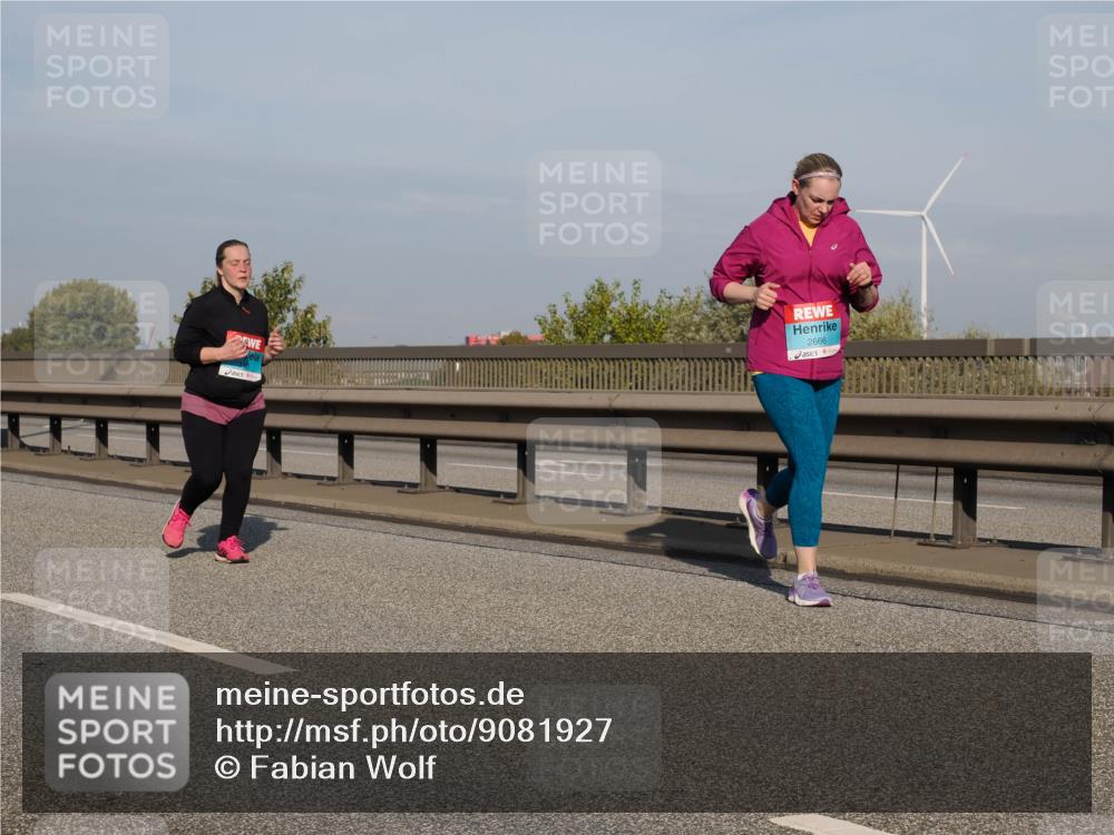 03.10.2025 - Köhlbrandbrückenlauf Fabian Wolf http://msf.ph/oto/9081927 03.10.2025 10:18:16 Position 3 2666 meine-sportfotos.de