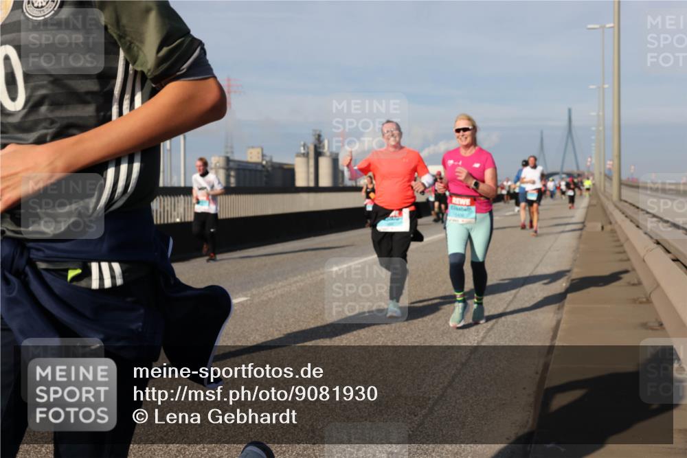 03.10.2025 - Köhlbrandbrückenlauf Lena Gebhardt http://msf.ph/oto/9081930 03.10.2025 10:04:23 Position 2 0 meine-sportfotos.de