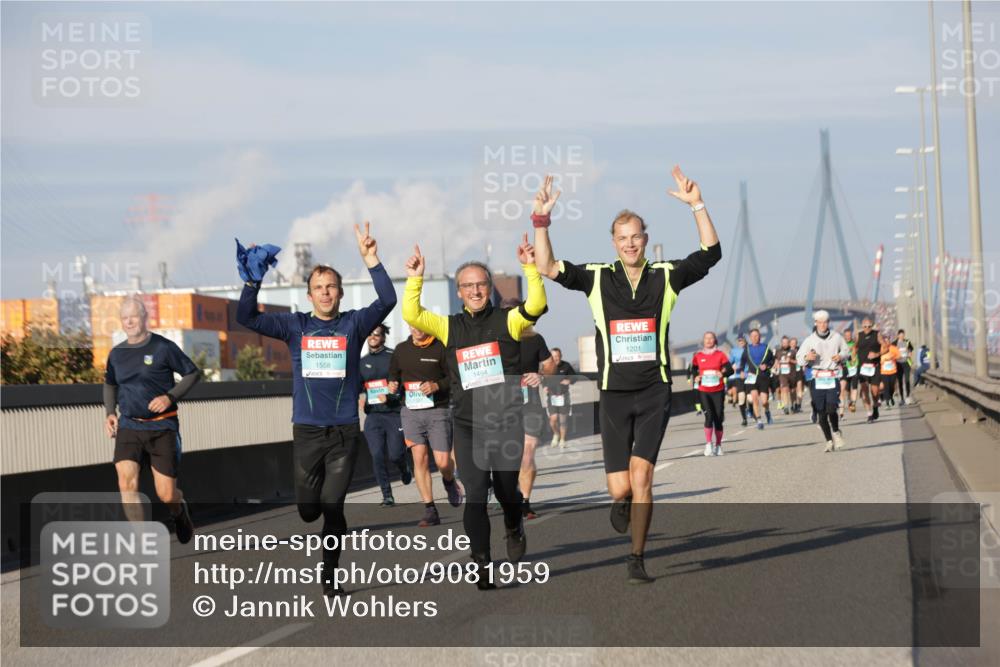 03.10.2025 - Köhlbrandbrückenlauf Jannik Wohlers http://msf.ph/oto/9081959 03.10.2025 09:54:53 Position 3 1558, 1201, 1464 meine-sportfotos.de