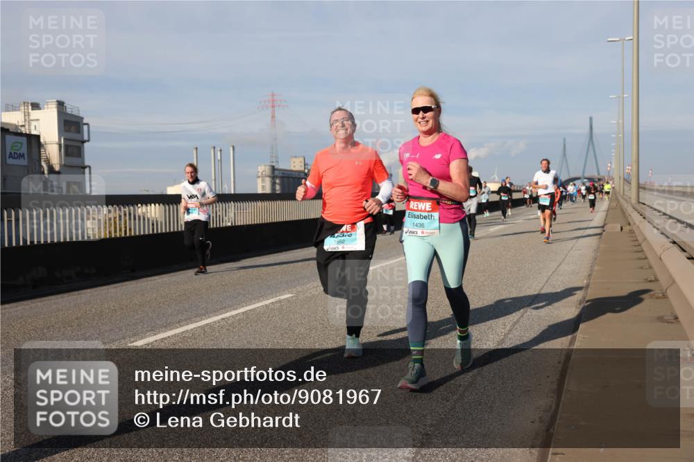 03.10.2025 - Köhlbrandbrückenlauf Lena Gebhardt http://msf.ph/oto/9081967 03.10.2025 10:04:24 Position 2 1552, 1436 meine-sportfotos.de