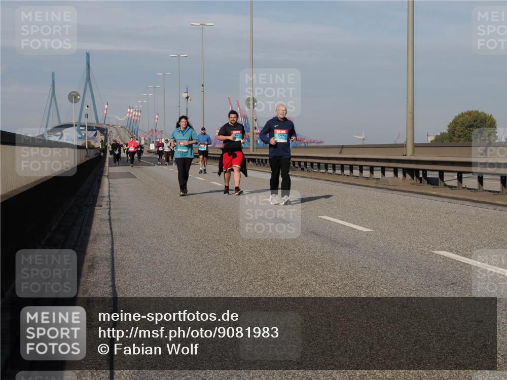 03.10.2025 - Köhlbrandbrückenlauf Fabian Wolf http://msf.ph/oto/9081983 03.10.2025 10:18:29 Position 3  meine-sportfotos.de