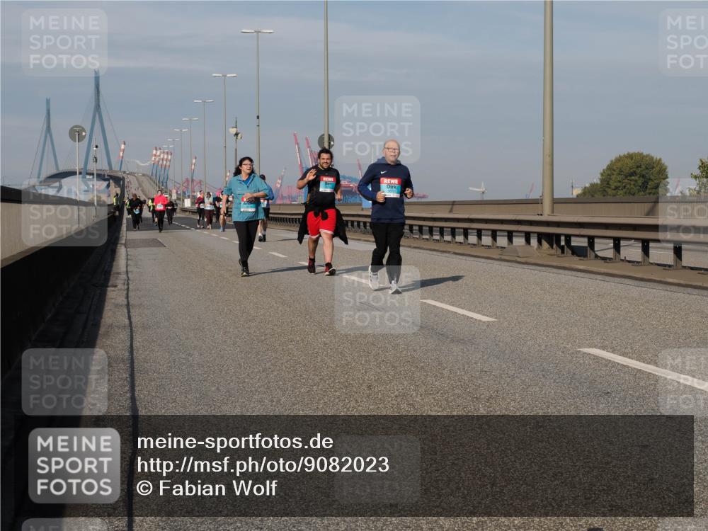 03.10.2025 - Köhlbrandbrückenlauf Fabian Wolf http://msf.ph/oto/9082023 03.10.2025 10:18:29 Position 3 3517 meine-sportfotos.de