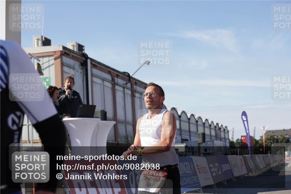 03.10.2025 - Köhlbrandbrückenlauf Jannik Wohlers http://msf.ph/oto/9082038 03.10.2025 12:50:58 Ziel 4072, 6216, 6552 meine-sportfotos.de