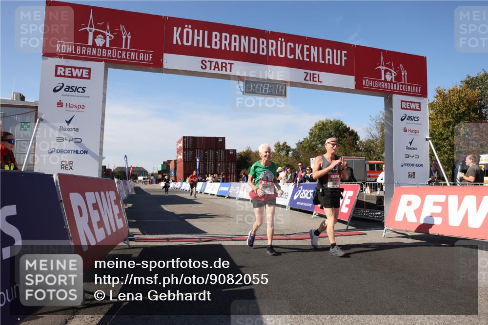 03.10.2025 - Köhlbrandbrückenlauf Lena Gebhardt http://msf.ph/oto/9082055 03.10.2025 13:48:14 Ziel 4824, 5735, 6164, 6165 meine-sportfotos.de