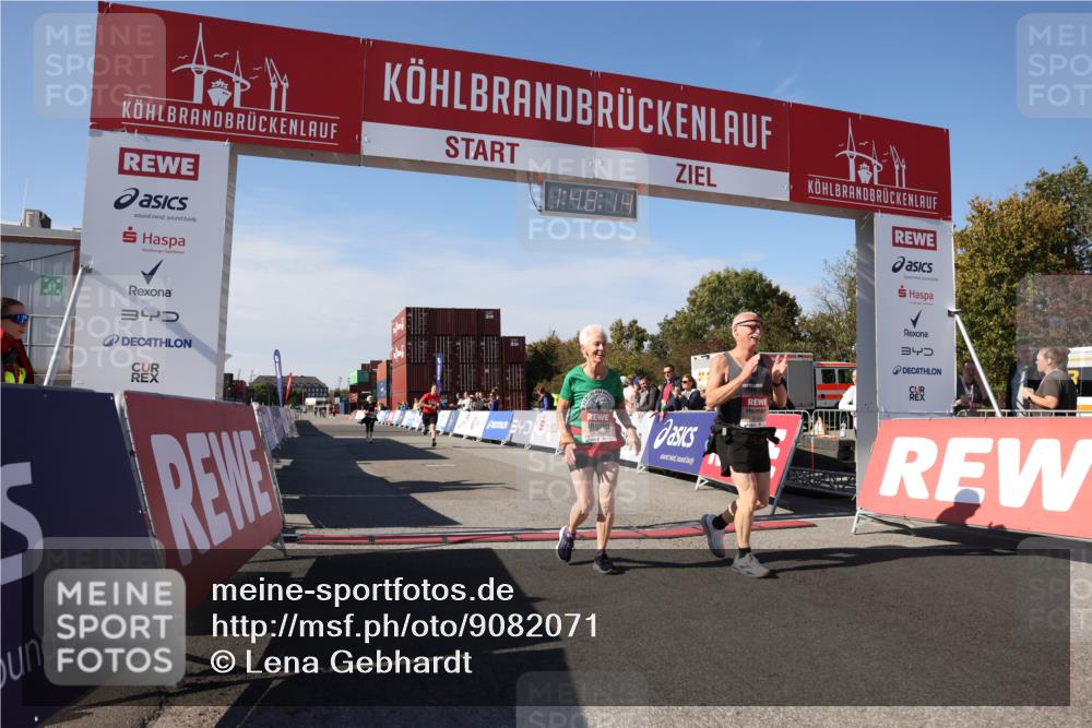 03.10.2025 - Köhlbrandbrückenlauf Lena Gebhardt http://msf.ph/oto/9082071 03.10.2025 13:48:14 Ziel 4824, 5735, 6164, 6165 meine-sportfotos.de