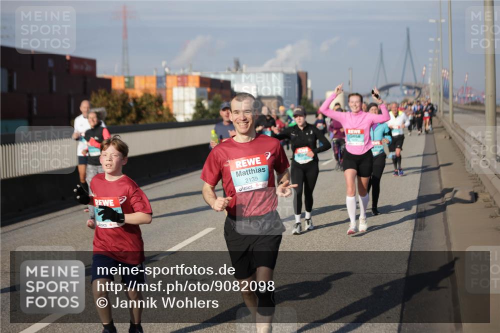 03.10.2025 - Köhlbrandbrückenlauf Jannik Wohlers http://msf.ph/oto/9082098 03.10.2025 10:05:15 Position 3 2139 meine-sportfotos.de