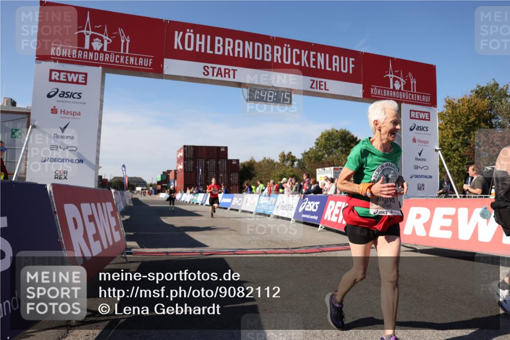 03.10.2025 - Köhlbrandbrückenlauf Lena Gebhardt http://msf.ph/oto/9082112 03.10.2025 13:48:15 Ziel 4824, 5735, 6164, 6165 meine-sportfotos.de