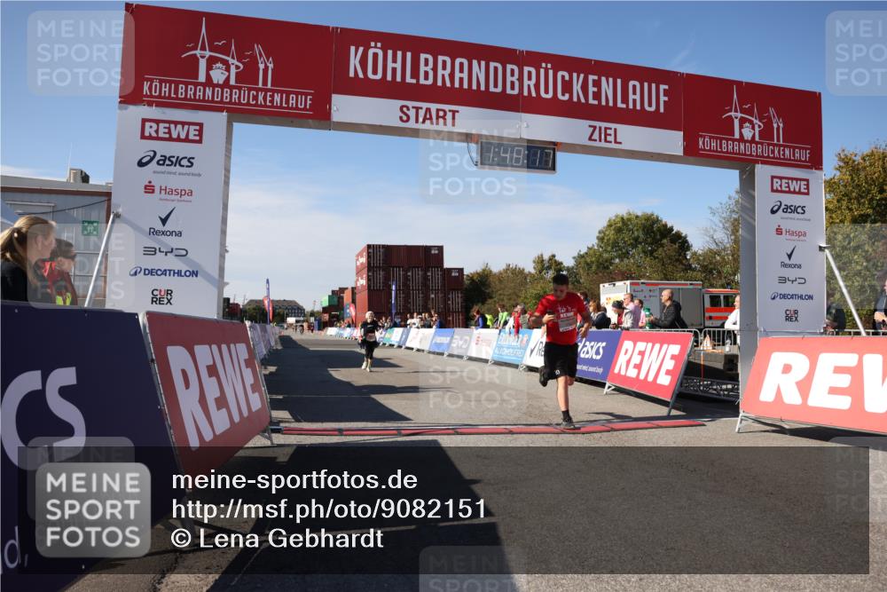 03.10.2025 - Köhlbrandbrückenlauf Lena Gebhardt http://msf.ph/oto/9082151 03.10.2025 13:48:18 Ziel 4824, 5735, 6164, 6165 meine-sportfotos.de