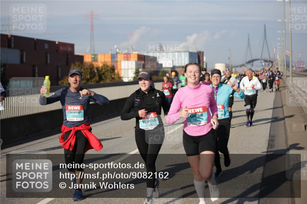 03.10.2025 - Köhlbrandbrückenlauf Jannik Wohlers http://msf.ph/oto/9082162 03.10.2025 10:05:17 Position 3 1976, 2114, 1977 meine-sportfotos.de