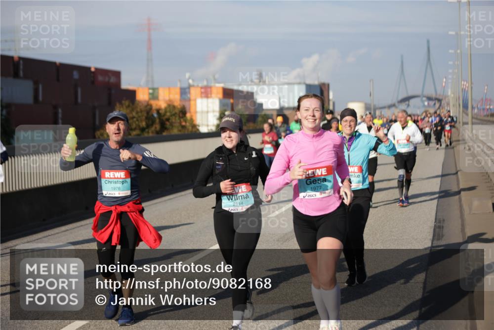 03.10.2025 - Köhlbrandbrückenlauf Jannik Wohlers http://msf.ph/oto/9082168 03.10.2025 10:05:17 Position 3 1976, 2114, 1977 meine-sportfotos.de