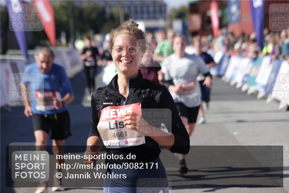 03.10.2025 - Köhlbrandbrückenlauf Jannik Wohlers http://msf.ph/oto/9082171 03.10.2025 13:18:11 Ziel 4472, 4473, 4581, 4600, 4620, 4661, 4682, 4950, 5209, 5454, 6001, 6310, 6326, 6633, 6634 meine-sportfotos.de