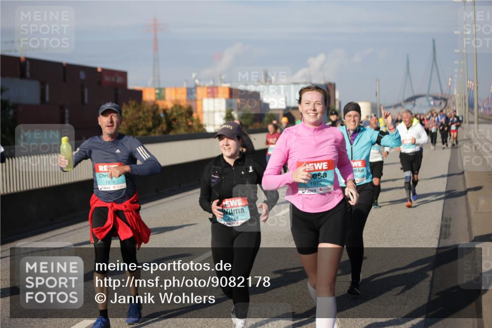 03.10.2025 - Köhlbrandbrückenlauf Jannik Wohlers http://msf.ph/oto/9082178 03.10.2025 10:05:17 Position 3 1976, 04, 2114, 1977 meine-sportfotos.de