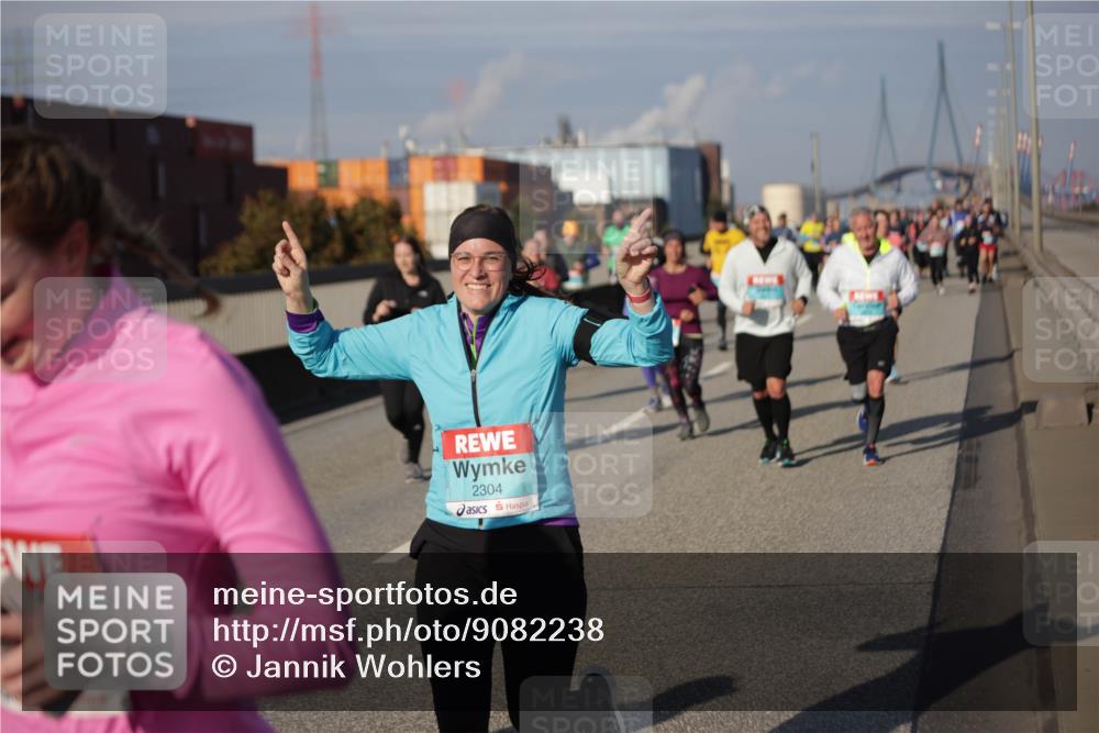 03.10.2025 - Köhlbrandbrückenlauf Jannik Wohlers http://msf.ph/oto/9082238 03.10.2025 10:05:18 Position 3 2304 meine-sportfotos.de