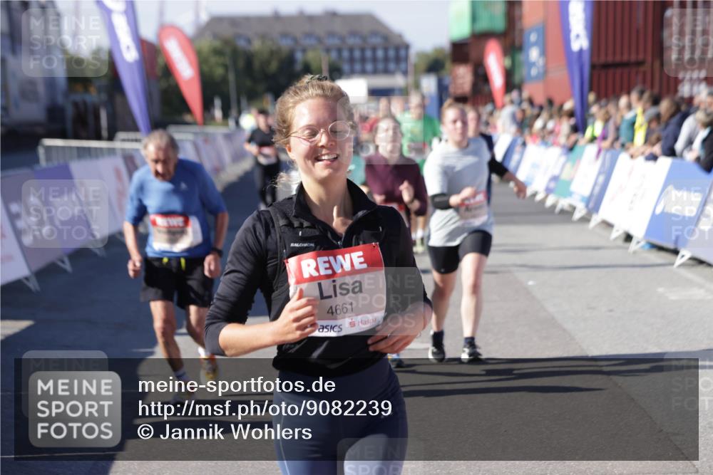 03.10.2025 - Köhlbrandbrückenlauf Jannik Wohlers http://msf.ph/oto/9082239 03.10.2025 13:18:11 Ziel 4472, 4473, 4581, 4600, 4620, 4661, 4682, 4950, 5209, 5454, 6001, 6310, 6326, 6633, 6634 meine-sportfotos.de