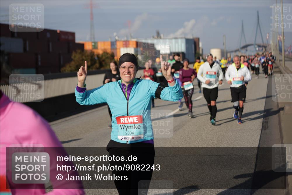 03.10.2025 - Köhlbrandbrückenlauf Jannik Wohlers http://msf.ph/oto/9082243 03.10.2025 10:05:18 Position 3 2304 meine-sportfotos.de