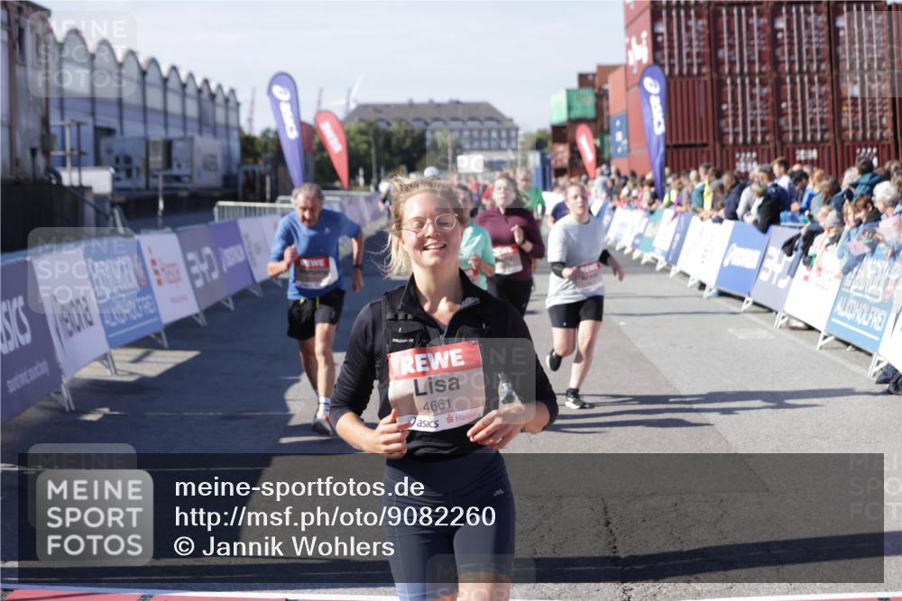 03.10.2025 - Köhlbrandbrückenlauf Jannik Wohlers http://msf.ph/oto/9082260 03.10.2025 13:18:11 Ziel 4472, 4473, 4581, 4600, 4620, 4661, 4682, 4950, 5209, 5454, 6001, 6310, 6326, 6633, 6634 meine-sportfotos.de