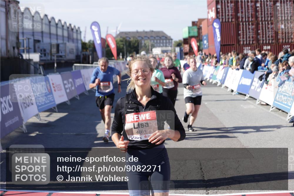 03.10.2025 - Köhlbrandbrückenlauf Jannik Wohlers http://msf.ph/oto/9082271 03.10.2025 13:18:11 Ziel 4472, 4473, 4581, 4600, 4620, 4661, 4682, 4950, 5209, 5454, 6001, 6310, 6326, 6633, 6634 meine-sportfotos.de