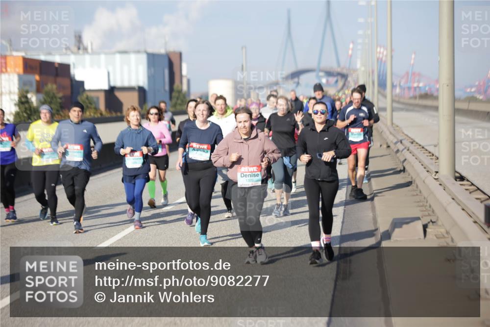 03.10.2025 - Köhlbrandbrückenlauf Jannik Wohlers http://msf.ph/oto/9082277 03.10.2025 10:05:29 Position 3  meine-sportfotos.de
