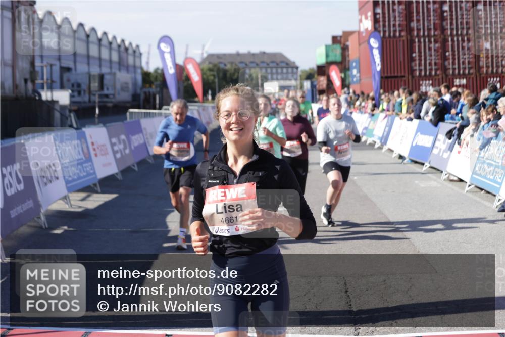 03.10.2025 - Köhlbrandbrückenlauf Jannik Wohlers http://msf.ph/oto/9082282 03.10.2025 13:18:11 Ziel 4472, 4473, 4581, 4600, 4620, 4661, 4682, 4950, 5209, 5454, 6001, 6310, 6326, 6633, 6634 meine-sportfotos.de