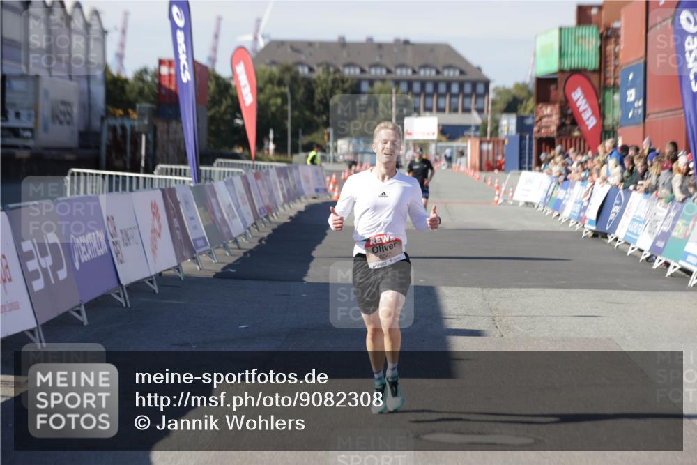 03.10.2025 - Köhlbrandbrückenlauf Jannik Wohlers http://msf.ph/oto/9082308 03.10.2025 12:51:18 Ziel 6047 meine-sportfotos.de