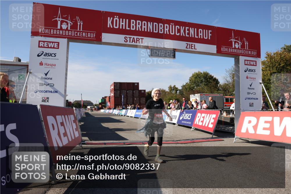 03.10.2025 - Köhlbrandbrückenlauf Lena Gebhardt http://msf.ph/oto/9082337 03.10.2025 13:48:22 Ziel 4824, 5735, 6164, 6165 meine-sportfotos.de