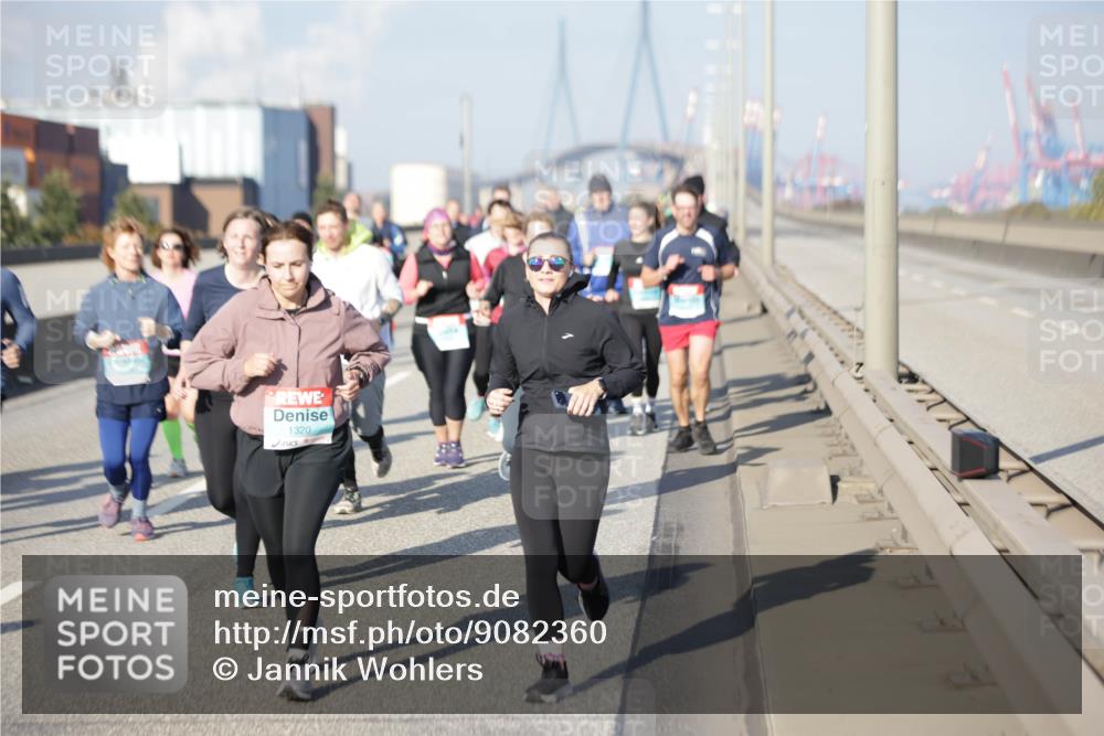 03.10.2025 - Köhlbrandbrückenlauf Jannik Wohlers http://msf.ph/oto/9082360 03.10.2025 10:05:31 Position 3 1320 meine-sportfotos.de