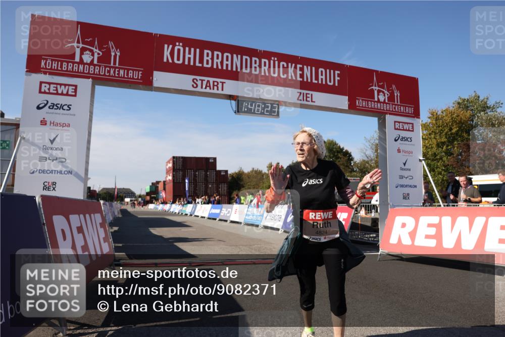 03.10.2025 - Köhlbrandbrückenlauf Lena Gebhardt http://msf.ph/oto/9082371 03.10.2025 13:48:23 Ziel 4824, 5735, 6164, 6165 meine-sportfotos.de