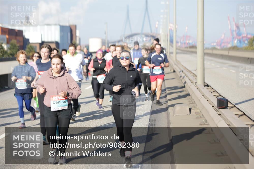 03.10.2025 - Köhlbrandbrückenlauf Jannik Wohlers http://msf.ph/oto/9082380 03.10.2025 10:05:31 Position 3 1320 meine-sportfotos.de