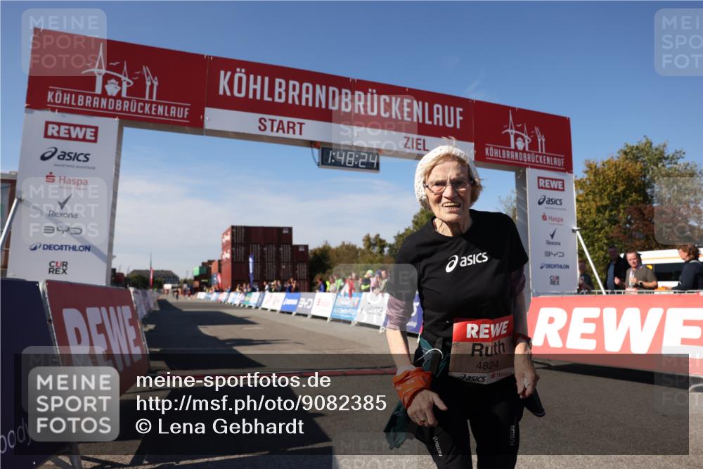 03.10.2025 - Köhlbrandbrückenlauf Lena Gebhardt http://msf.ph/oto/9082385 03.10.2025 13:48:24 Ziel 4824, 5735 meine-sportfotos.de