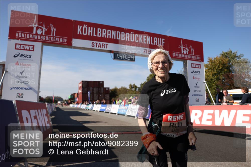 03.10.2025 - Köhlbrandbrückenlauf Lena Gebhardt http://msf.ph/oto/9082399 03.10.2025 13:48:24 Ziel 4824, 5735 meine-sportfotos.de