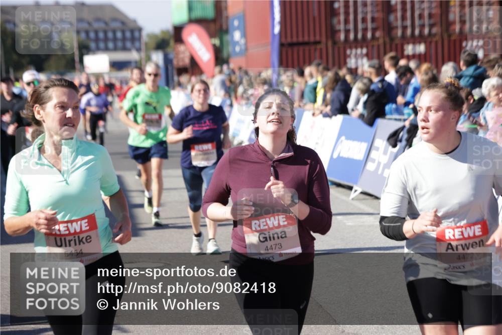 03.10.2025 - Köhlbrandbrückenlauf Jannik Wohlers http://msf.ph/oto/9082418 03.10.2025 13:18:13 Ziel 4472, 4473, 4581, 4600, 4620, 4661, 4950, 5209, 5454, 5691, 6001, 6310, 6326, 6633, 6634 meine-sportfotos.de