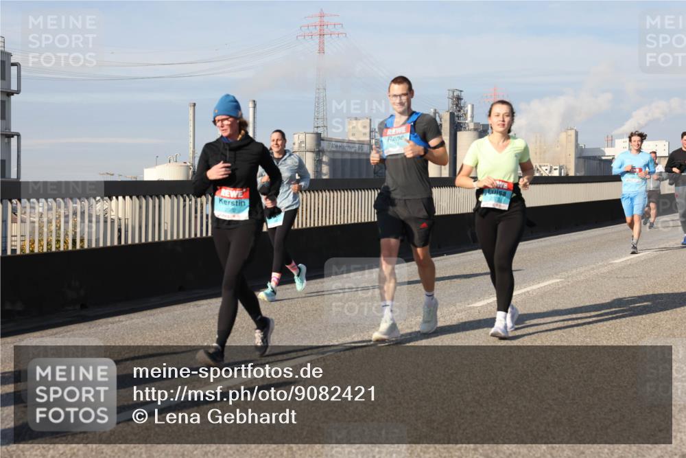 03.10.2025 - Köhlbrandbrückenlauf Lena Gebhardt http://msf.ph/oto/9082421 03.10.2025 10:04:33 Position 2 2324 meine-sportfotos.de