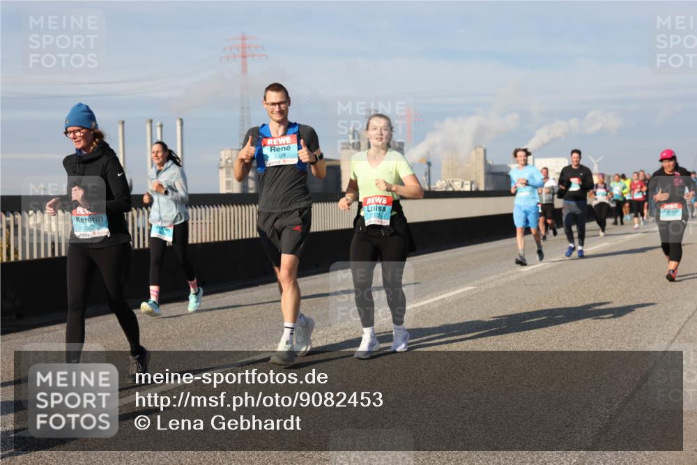 03.10.2025 - Köhlbrandbrückenlauf Lena Gebhardt http://msf.ph/oto/9082453 03.10.2025 10:04:34 Position 2 2562, 2374 meine-sportfotos.de