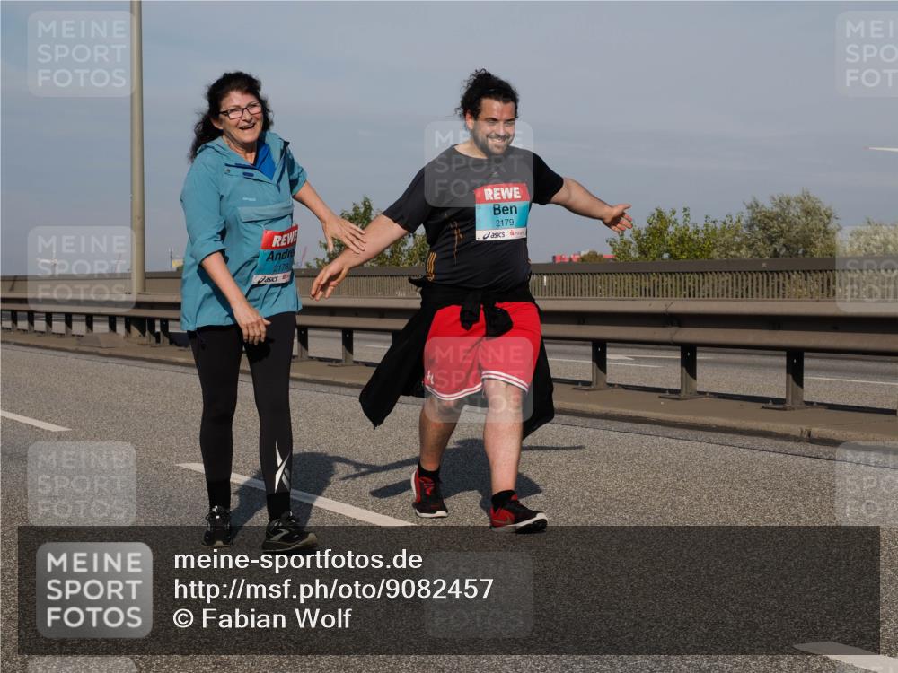 03.10.2025 - Köhlbrandbrückenlauf Fabian Wolf http://msf.ph/oto/9082457 03.10.2025 10:18:38 Position 3 2178, 2179 meine-sportfotos.de