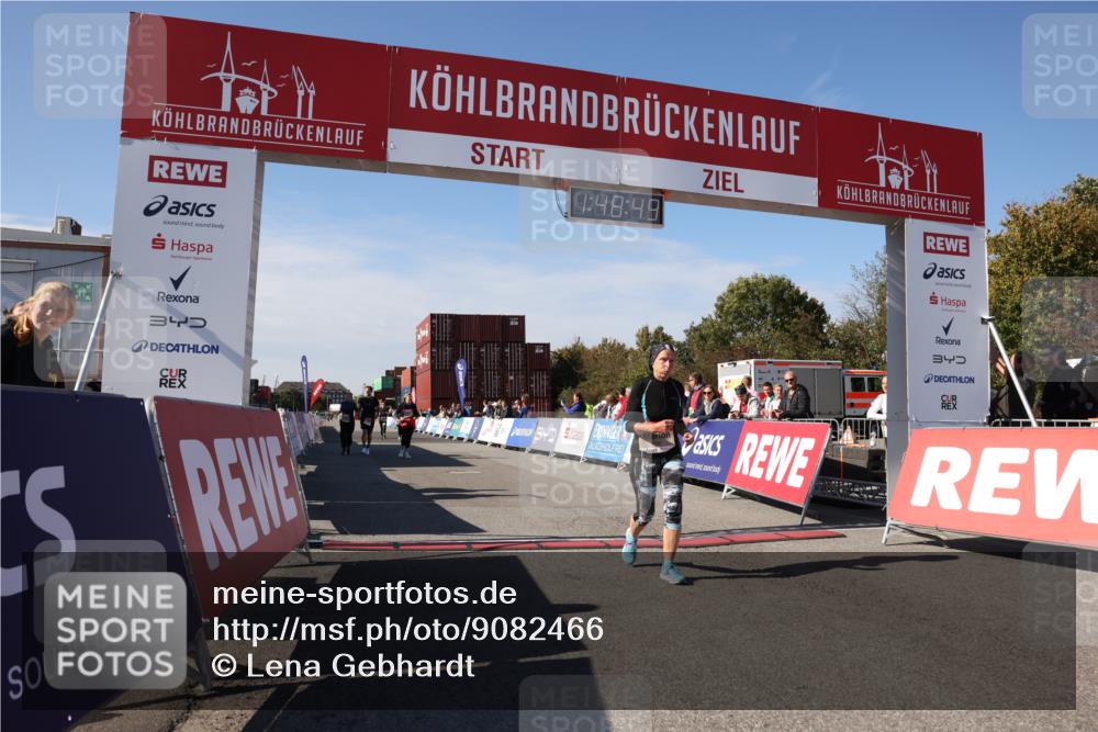03.10.2025 - Köhlbrandbrückenlauf Lena Gebhardt http://msf.ph/oto/9082466 03.10.2025 13:48:49 Ziel 4157, 5216, 5497, 5581 meine-sportfotos.de
