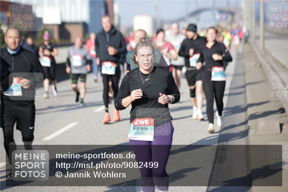 03.10.2025 - Köhlbrandbrückenlauf Jannik Wohlers http://msf.ph/oto/9082499 03.10.2025 10:05:40 Position 3 2125 meine-sportfotos.de