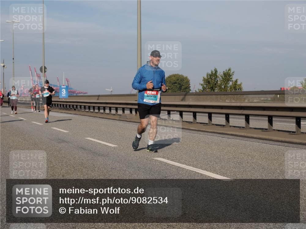 03.10.2025 - Köhlbrandbrückenlauf Fabian Wolf http://msf.ph/oto/9082534 03.10.2025 10:18:44 Position 3 3 meine-sportfotos.de