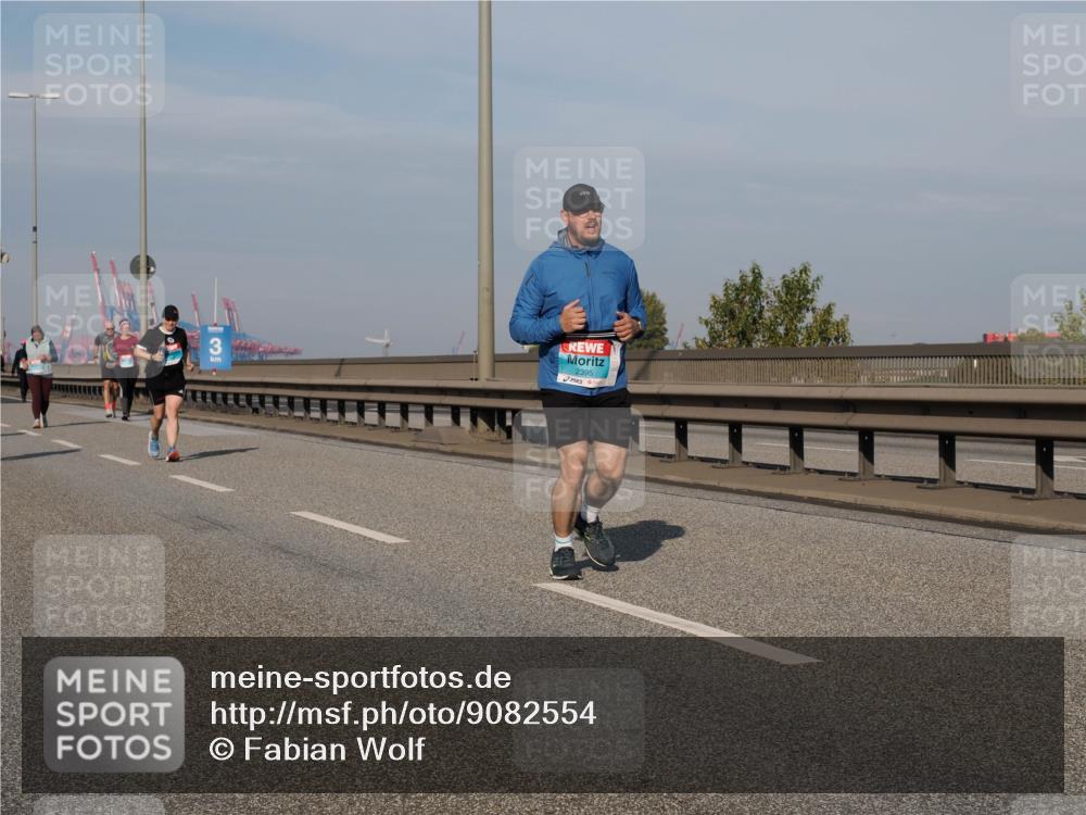 03.10.2025 - Köhlbrandbrückenlauf Fabian Wolf http://msf.ph/oto/9082554 03.10.2025 10:18:44 Position 3 3, 2395 meine-sportfotos.de
