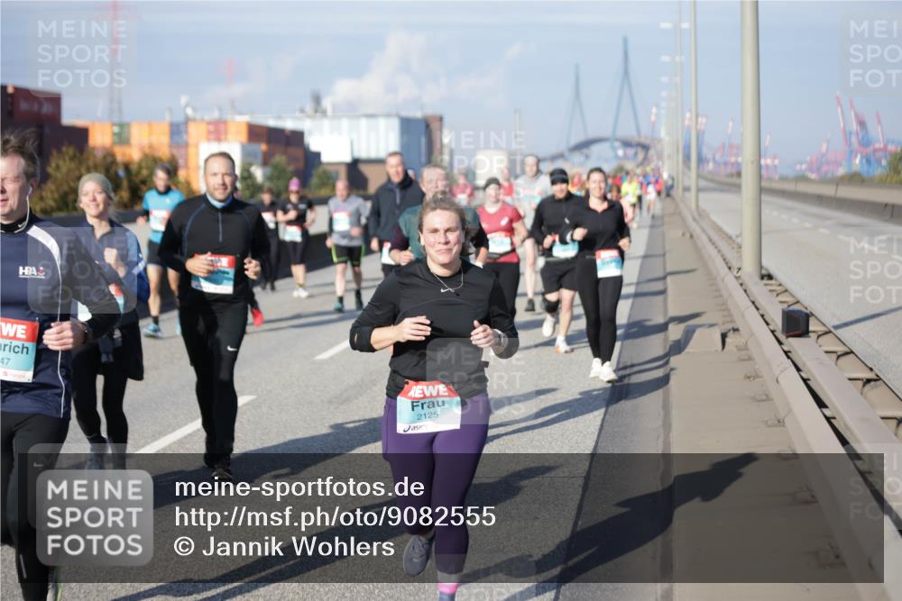 03.10.2025 - Köhlbrandbrückenlauf Jannik Wohlers http://msf.ph/oto/9082555 03.10.2025 10:05:41 Position 3 47, 2125 meine-sportfotos.de