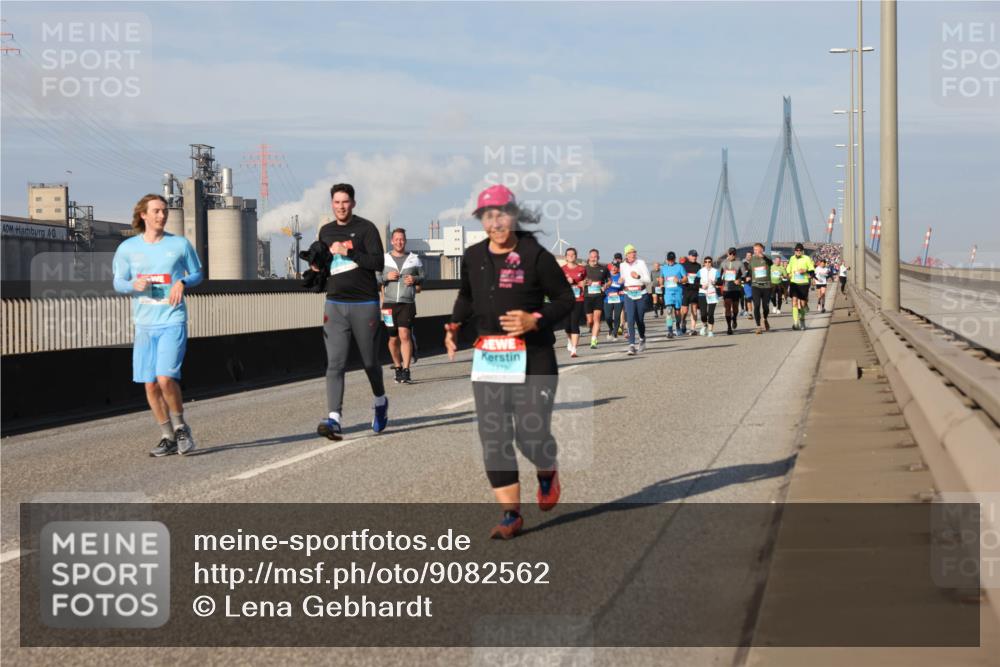 03.10.2025 - Köhlbrandbrückenlauf Lena Gebhardt http://msf.ph/oto/9082562 03.10.2025 10:04:36 Position 2  meine-sportfotos.de